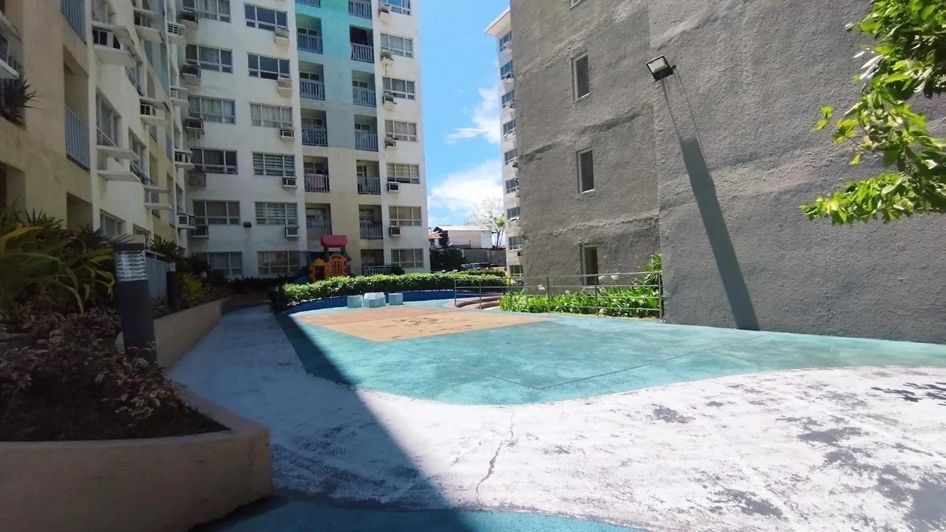 Homey 2 Bedroom Condo Unit At Seawind Near Davao International Airport Aparthotel